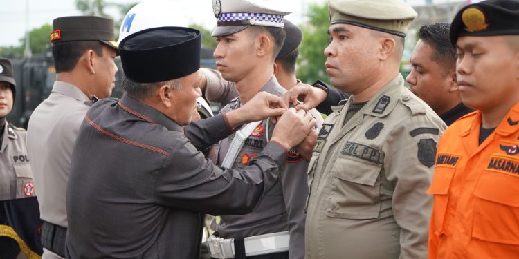 Wagub Sarbin Sehe Hadiri Apel Gelar Pasukan Operasi Kepolisian Terpusat Ketupat Kie Raha 2025