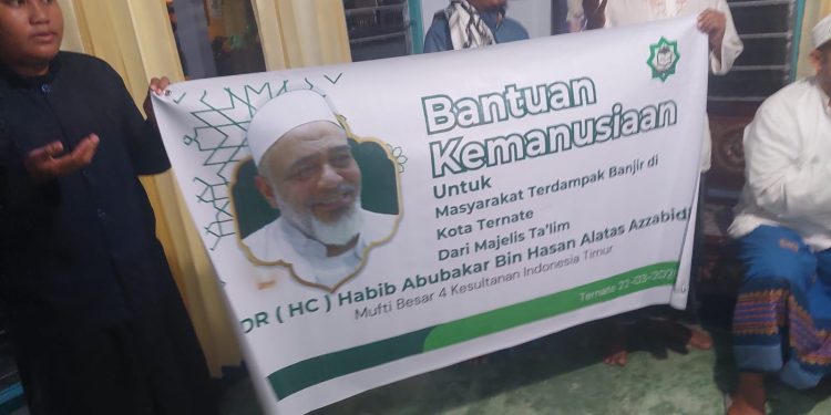Majelis Ta’lim DR(HC)Habib Abubakar Al Attas Bersama Beberapa Yayasan Salurkan Bantuan Kemanusiaan