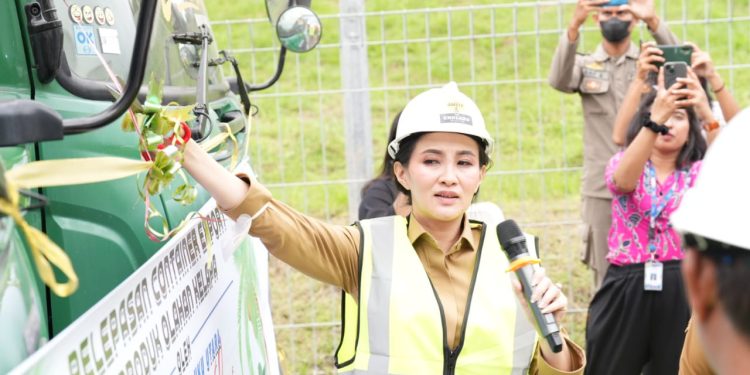 Kunjungi PT NICO, Inisiasi Gubernur Perhatikan Kesejahteraan Petani Kelapa