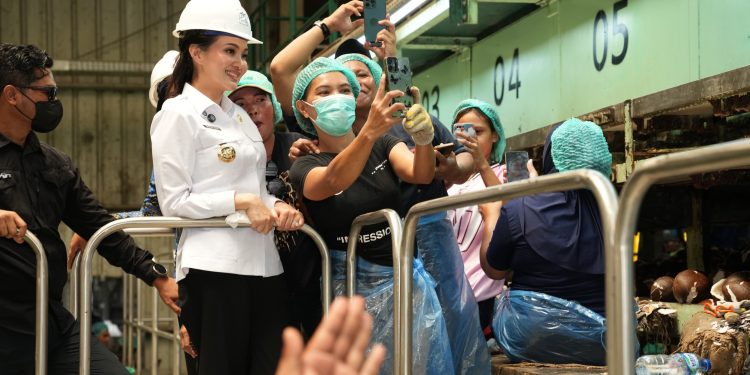 Gubernur Malut Sherly Laos lakukan kunjungan Kerja Ke PT. Dewa Coco Halmahera Barat