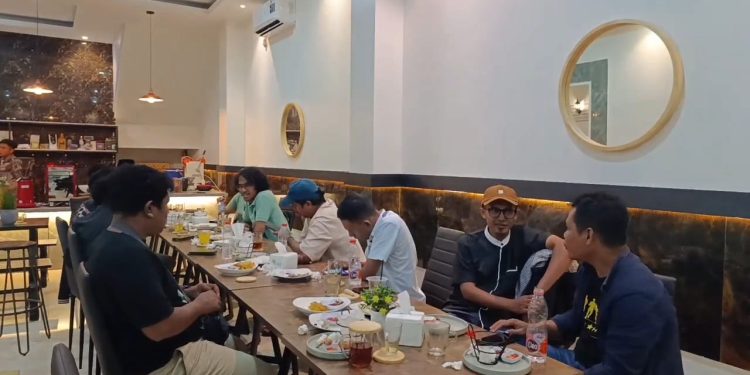 Tatap Muka Dengan Media, Anggota DPD RI Minta Masukan Saat Reses