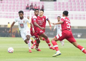 Yakob Sayuri Hattrick, Malut United Bungkam Persis Solo 1-3 di Manahan