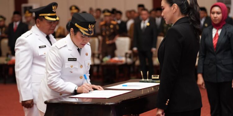 Gubernur Sherly Lantik Bupati-Wakil Bupati Pulau Taliabu 2025-2030