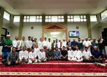 Sambut Idul Fitri, Karyawan NHM Salat di Masjid Al-Musafirin