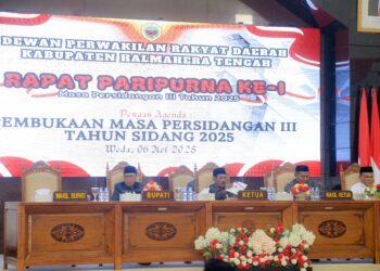 Bupati dan Sekda Halteng Hadiri Paripurna Masa Persidangan II Dan III Tahun 2025