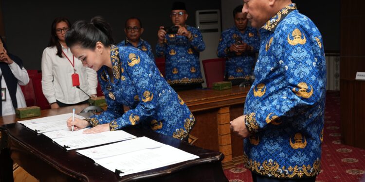 Berikan Kemudahan Pasien Rujukan, Gubernur Teken MoU bersama Balai Sentra Wasana Bahagia Kemensos