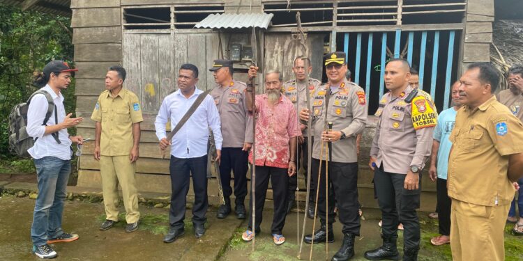 Kolaborasi Haji Robert dan Kapolres Untuk Bakal Bantu Suku Togutil di Desa Wangongira