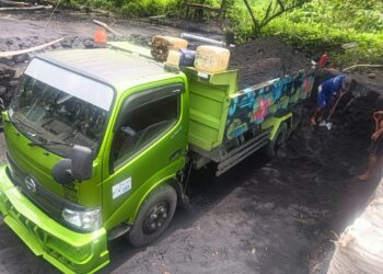 Aktifitas Penambangan Pasir Ilegal Ancam Jembatan Penghubung Tobelo – Galela