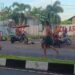 Viral Seorang Pemuda di Ternate Bawa Dua Sajam Ngajak Ribut