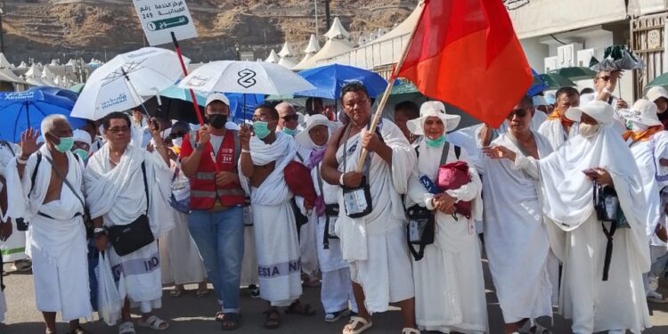 Aipda Munir Abdullah Bukti Pengabdian Tanpa Batas di Tanah Suci