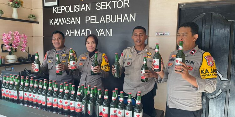 Puluhan Botol Bir Ilegal Diamankan, Polsek Kawasan Pelabuhan Perketat Pengawasan Kapal Masuk
