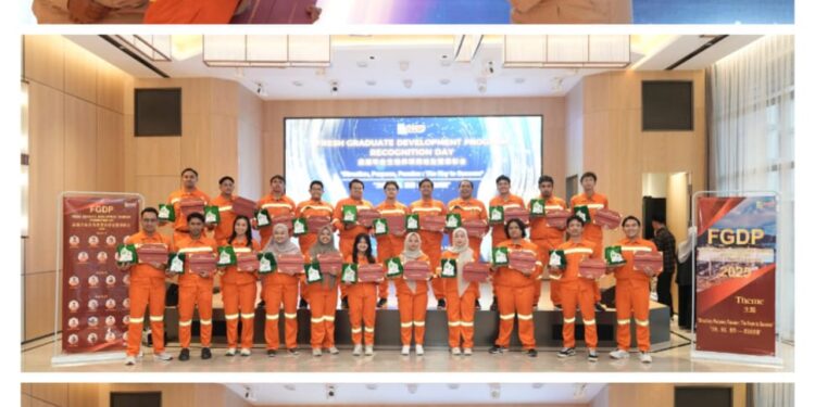 Iwip Kukuhkan Lulusan FGDP, Siapkan Pemimpin Masa Depan