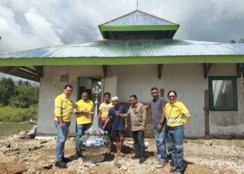 Tingkatkan Kualitas Hidup Masyarakat, NHM Peduli Galakkan Renovasi Masjid Al Ikhlas Kao Barat