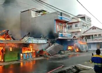 Si “Jago Merah” Hanguskan Sejumlah Rumah Makan di Halmahera Utara