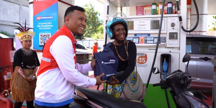 Rayakan HUT Kemerdekaan RI, Pertamina Patra Niaga Gelar Kegiatan Sapa Pelanggan