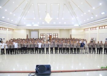 Kunjungan ke Polres Halteng, Kapolda Malut Tegaskan Penguatan Jati Diri Polri