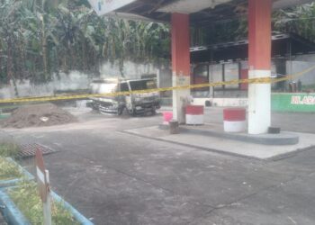 Pertamina Patra Niaga Regional Papua Maluku Bersama Warga Atasi Insiden Mobil Tangki di SPBU Pulau Makian