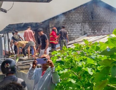 Rumah Seorang PNS di Maluku Utara Terbakar