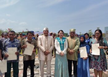 Kanwil BPN Malut Serahkan Sertipikat PTSL dan Sertipikat Aset Tanah Pemprov