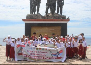 Siswa SD Rayakan Sumpah Pemuda di “Medan Perang” Jenderal Macarthur, bersama Patriot UI-Kementrans