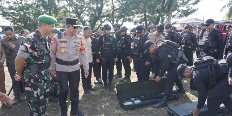 Danrem 152/Baabullah Pimpin Apel Gelar Pasukan Pengamanan Kunker Wapres di Malut