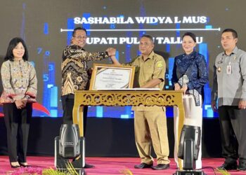 Pemkab Taliabu Raih Penghargaan dari Kemenkum Atas Pembentukan Posbakum di 71 Desa