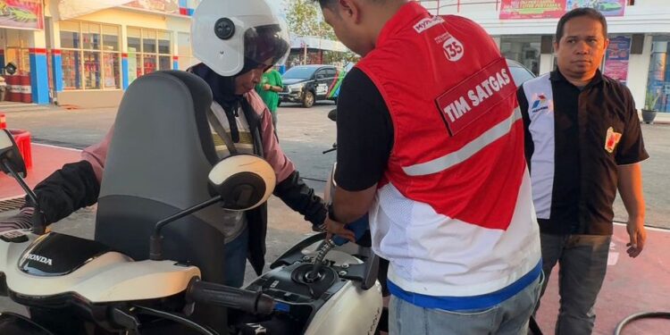 Andalan Ojek Online dan Taksi Online, SPBU Pertamina Jadi Tempat Isi Energi Sebelum Narik Lagi