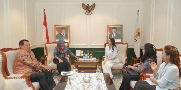 Gubernur Sherly Bahas Percepatan Reformasi Birokrasi dengan Menpan RB