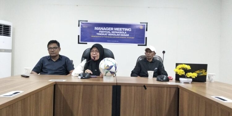 PGRI Bersama Askot Helat Festival Sepakbola tingkat SD