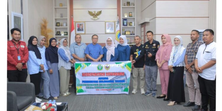 Bupati IMS Teken MoU dengan Stikes Ranah Minang