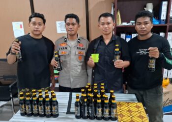 Berantas Penyakit Masyarakat, Satgas Ops Pekat Amankan Puluhan Miras di Bukit Durian