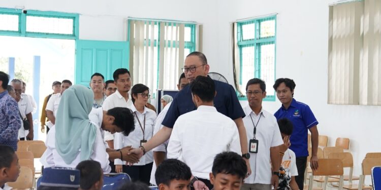 Sekjen Kemensos Apresiasi Perkembangan “Luar Biasa” Sekolah Rakyat 1C di Ternate