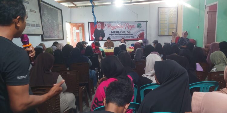 Serap Aspirasi Warga Sasa, Anggota DPRD Malut Merlisa Janji Perjuangkan Infrastruktur, Bantuan Sosial hingga Nelayan