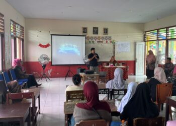 Tim Densus 88 Sosialisasikan Bahaya Radikalisme dan Pengawasan Media Sosial di SDN 35 Ternate