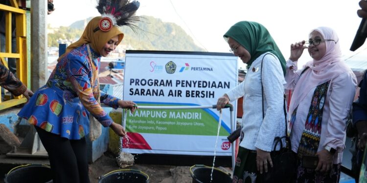 SERUNI KMP, Kementerian ESDM, dan Pertamina Dorong Program Penyediaan Sarana Air Bersih Sampai ke Perbatasan Papua