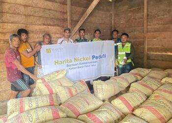 Peduli Korban Banjir Desa Yaba, Harita Nickel Salurkan Bantuan Logistik Bahan Bangunan