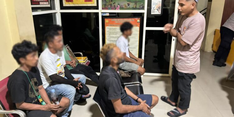 Polres Ternate Amankan Sekelompok Pemuda Konsumsi Miras Ilegal dan Buat Onar
