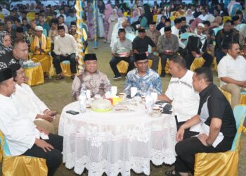Bupati dan Wakil Bupati Halut Hadiri Nuzulul Qur’an di Kecamatan Kao